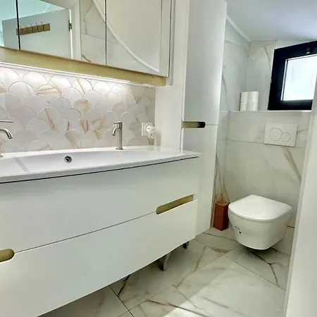 Villa Modern With Jacuzzi Garden Saint-raphael Saint-Raphael (Var)