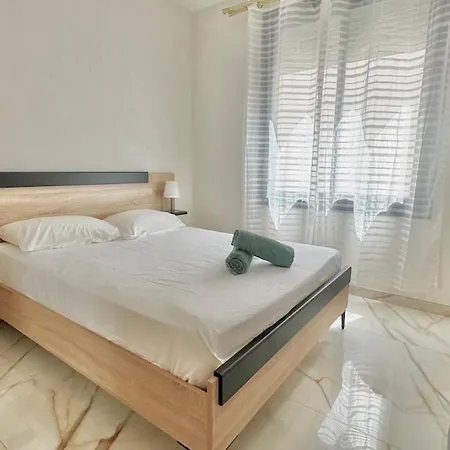 Modern With Jacuzzi Garden Saint-raphael