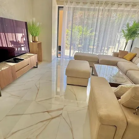 Modern With Jacuzzi Garden Saint-raphael * Saint-Raphaël